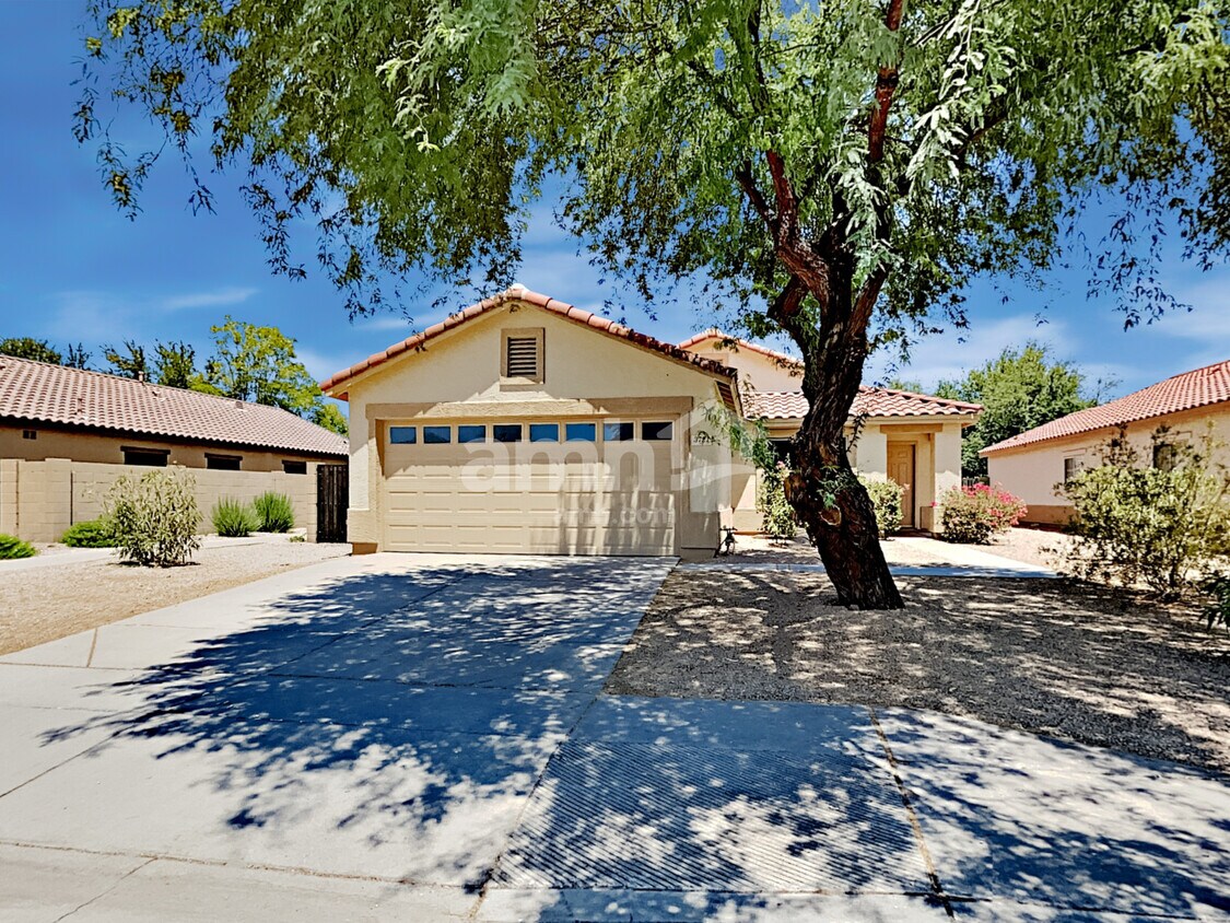 Primary Photo - 3721 S Tambor