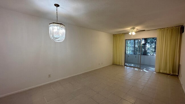 Foto del edificio - 2214 NE 1st Way