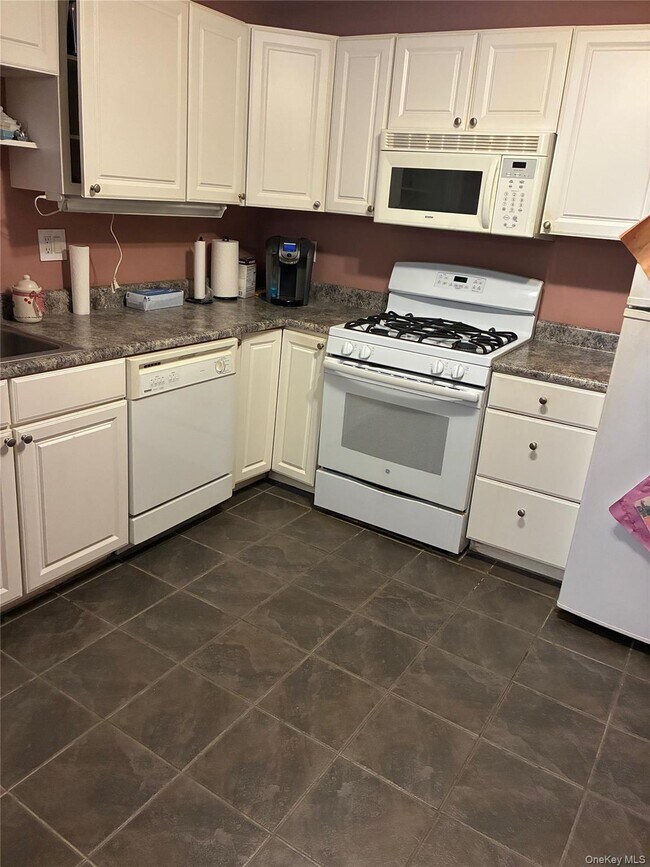 Foto del edificio - 55 Country Club Ln