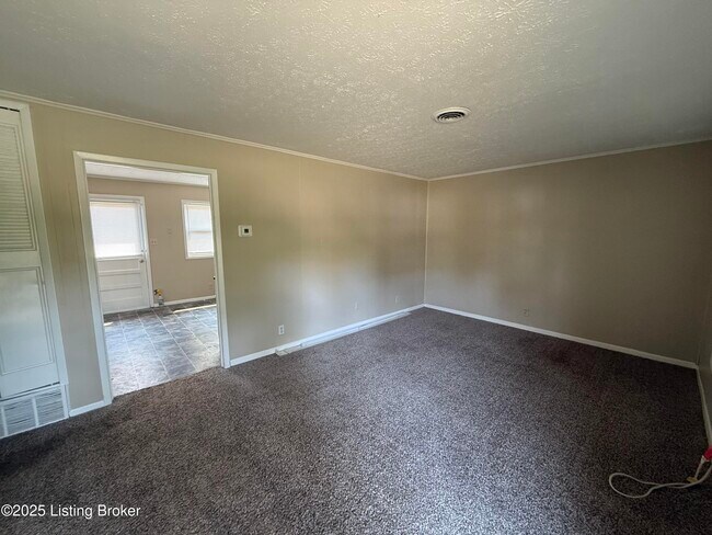 Building Photo - 6709 Rebecca Ln