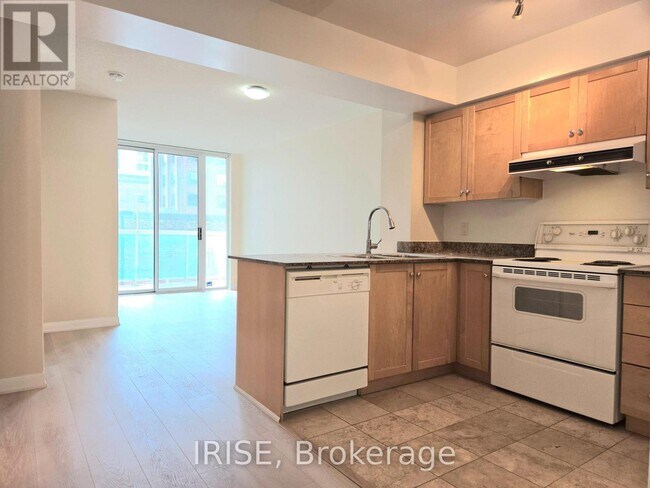 Photo du bâtiment - 323 Richmond St E