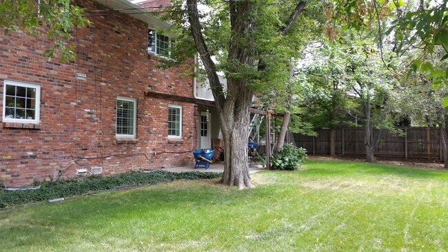 Foto del edificio - 583 Nile St