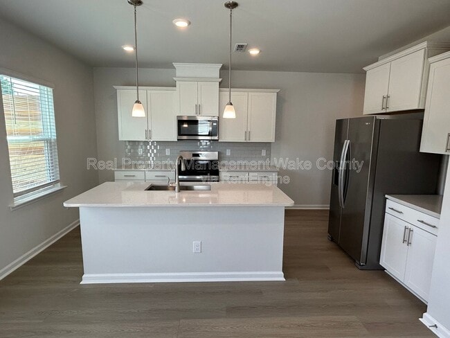 Building Photo - 2795 Cassius Dr