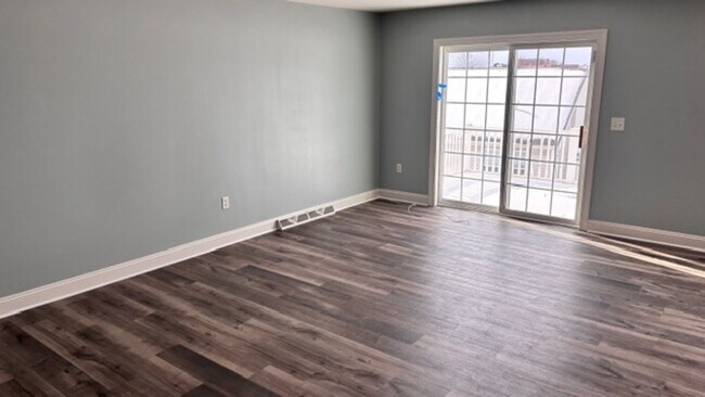 Foto del edificio - $2,300 townhome for rent Swatara township 3 bed 2.5 baths