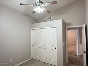 Building Photo - 1044 Thornfield Ln