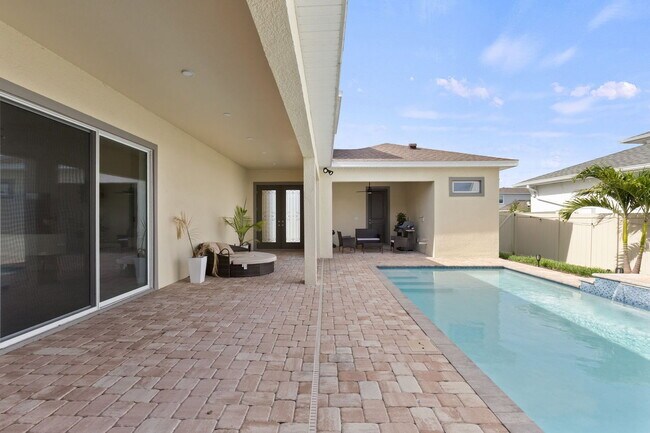 Foto del edificio - 8297 Ivy Stark Blvd