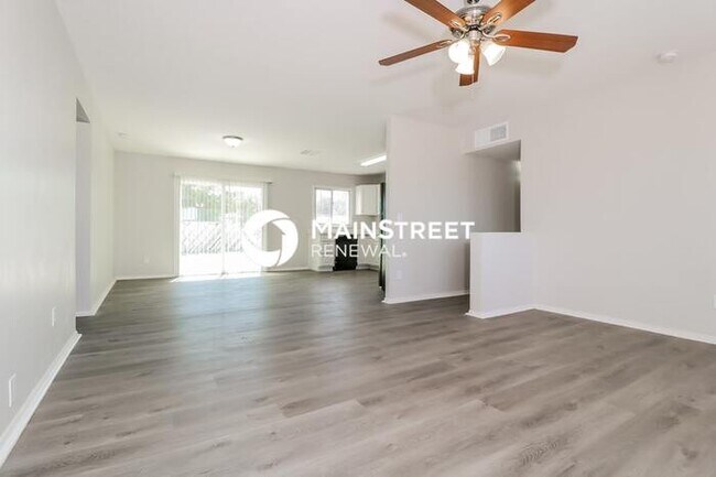 Foto del edificio - 4 Bedroom Pet-Friendly Home in PHOENIX, AZ...