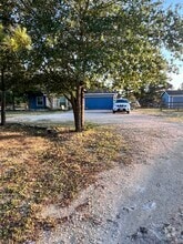 Building Photo - 122 Travis Ln N