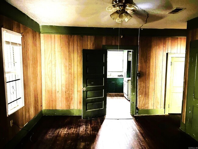 Foto del edificio - 2503 Marshall St
