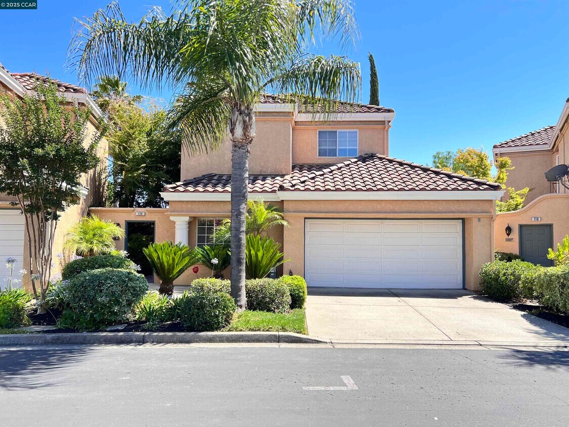 Primary Photo - 120 Cortona Dr