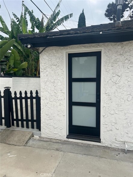 Foto del edificio - 5461 Repetto Ave