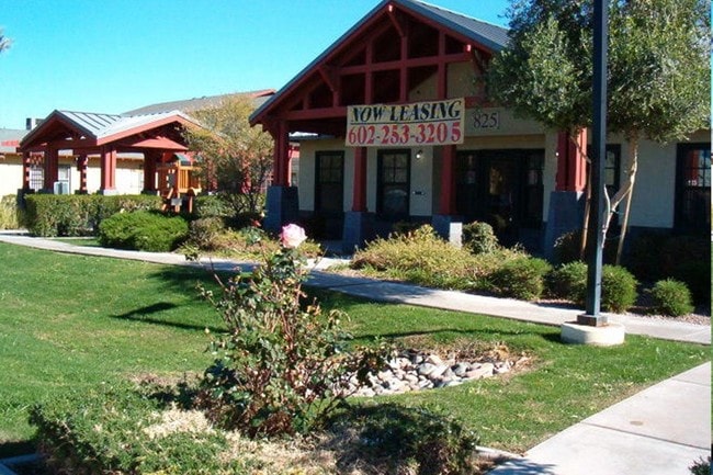 Building Photo - Roosevelt Commons