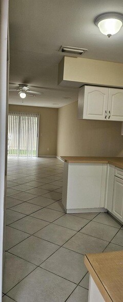 Foto del edificio - 1202 Summer St