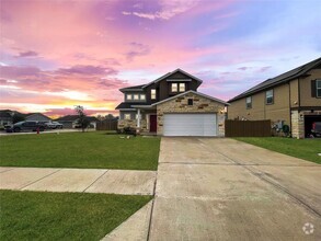 Building Photo - 201 Saranac Dr