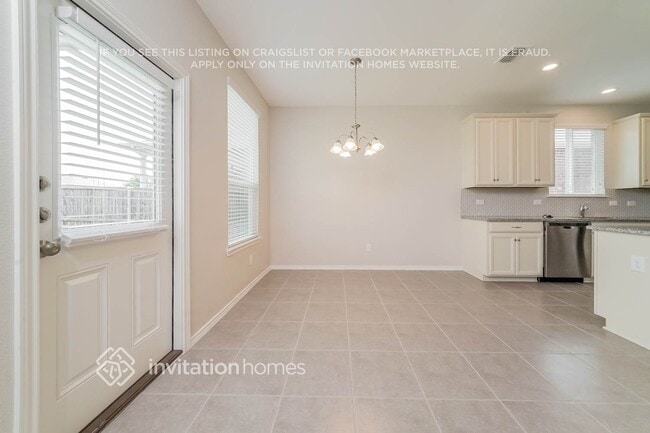 Foto del edificio - 1801 Vernon Dr