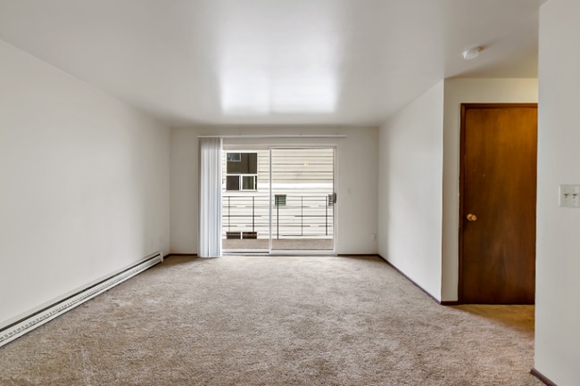 Building Photo - 5515 15th Ave NE