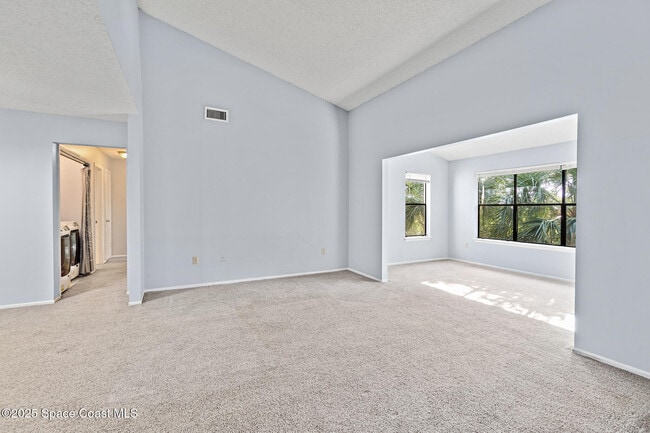 Building Photo - 225 S Tropical Trail