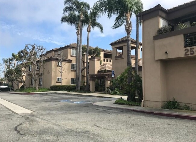 Foto del edificio - 21415 S Vermont Ave