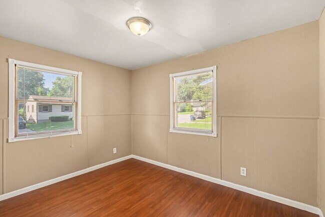 Building Photo - 1223 Walker Ave