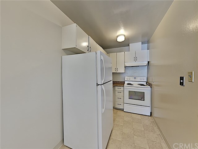 Building Photo - 481 N 6th St