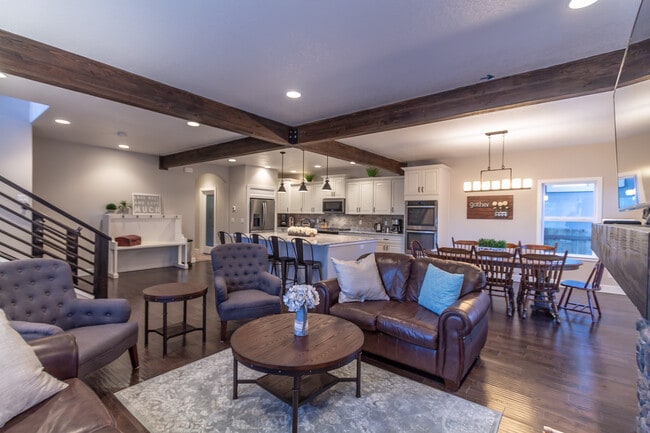 Foto del edificio - 724 N Walnut St