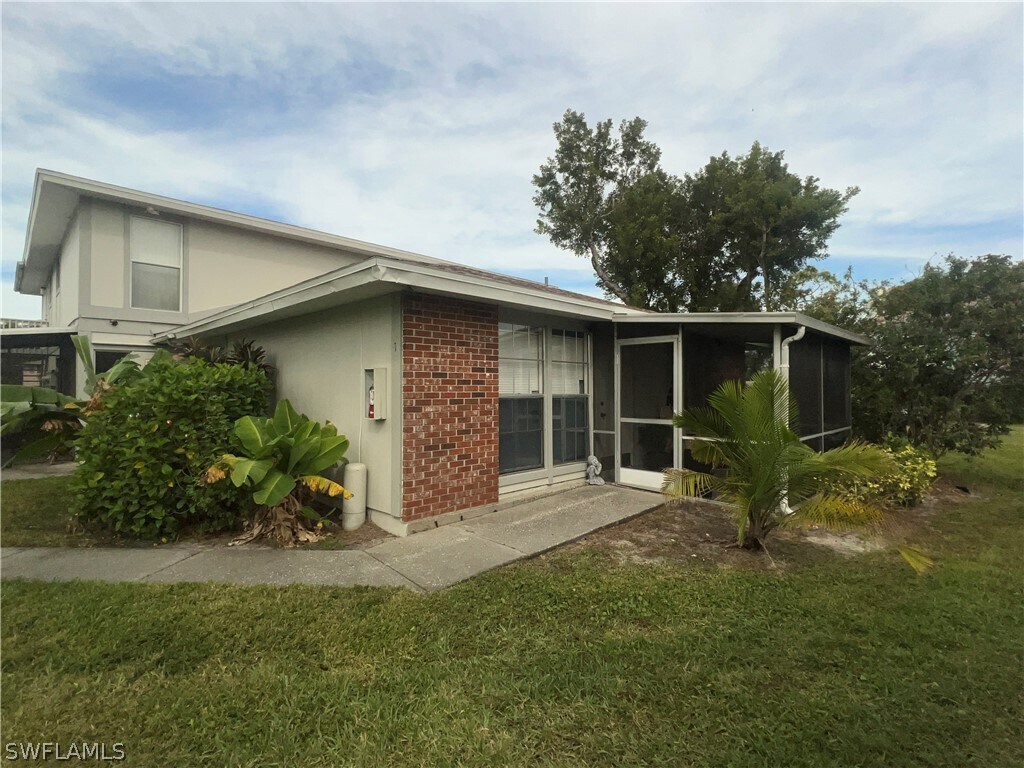 Primary Photo - 3350 Alouette Cir
