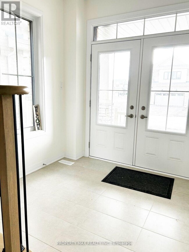 Building Photo - 120 Port Cres