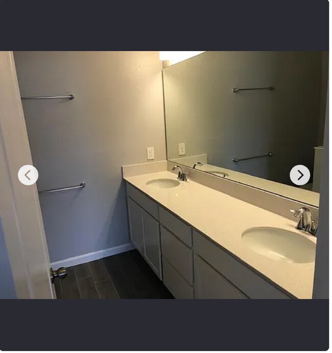 Building Photo - 327 Cape Honeysuckle Pl