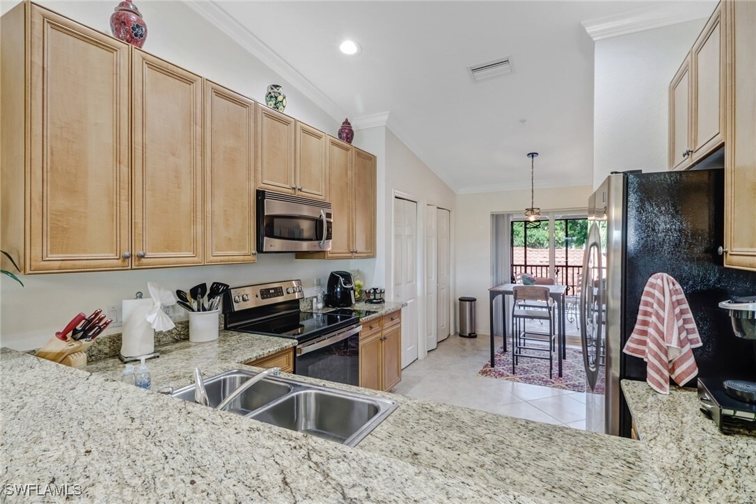 Foto del edificio - 10270 Heritage Bay Blvd