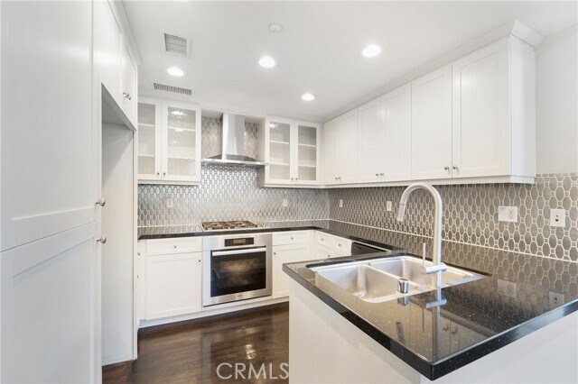 Building Photo - 15 Brownstone Way