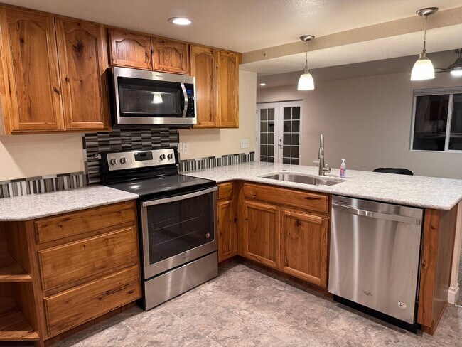 Foto del edificio - 1 Bedroom 1 bathroom basement unit in Erie.