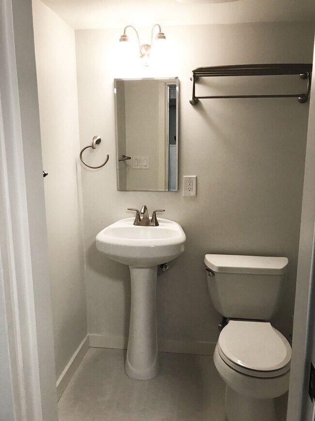 Foto del edificio - 109 N 58th St