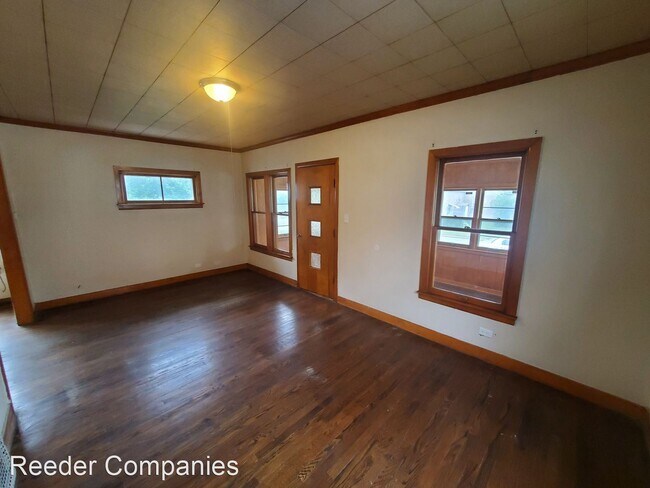 Building Photo - 3 br, 1 bath House - 547 Cherry Street