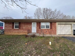 Building Photo - 937 6th Ave SE