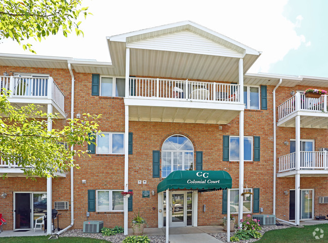 Foto del edificio - Colonial Court Apartments