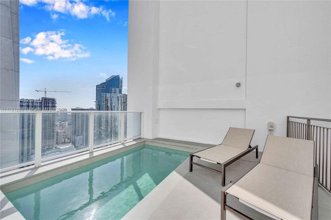 Foto del edificio - 1040 Biscayne Blvd