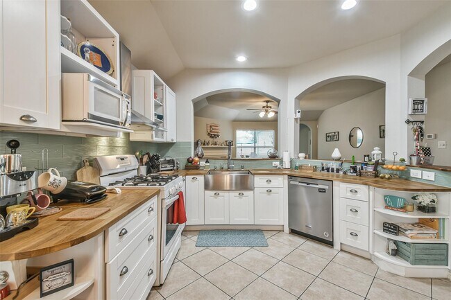 Building Photo - 17118 Kobuk Valley Cir