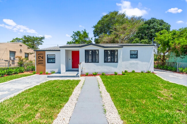 Building Photo - 1121 NW 57th St