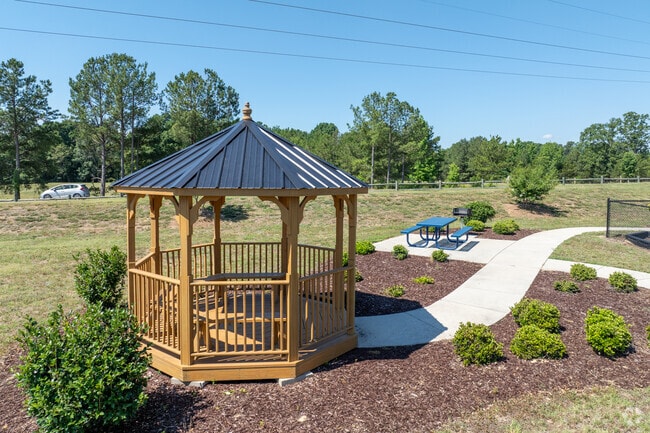 Picnic - Tripp Cottages