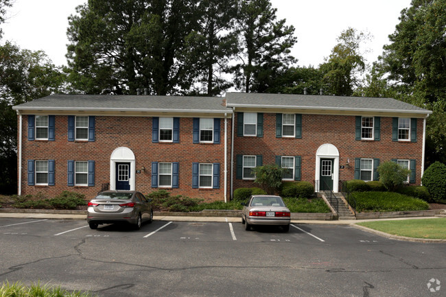 Country Club Apartments Williamsburg Va