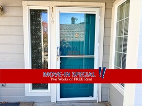 Building Photo - 8416 Pebble Creek Way