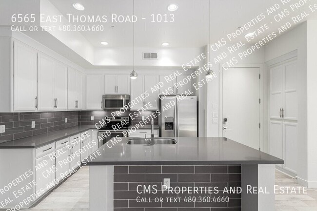 Building Photo - 6565 E Thomas Rd