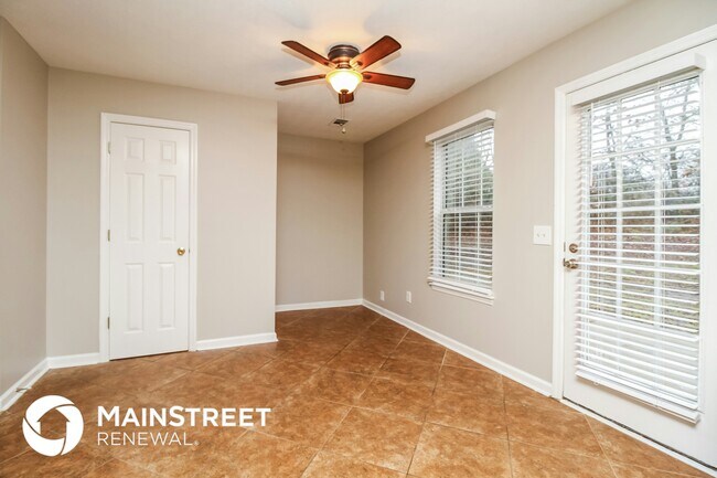 Foto del edificio - 628 Sandy Spring Trail