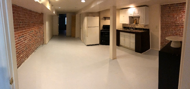 Foto del edificio - 902 Westminster St NW