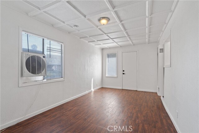 Building Photo - 3520 Crestmore Rd