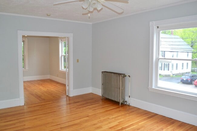 Building Photo - 208 Irving St
