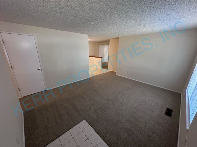 Building Photo - 2530 NE Hale Ave