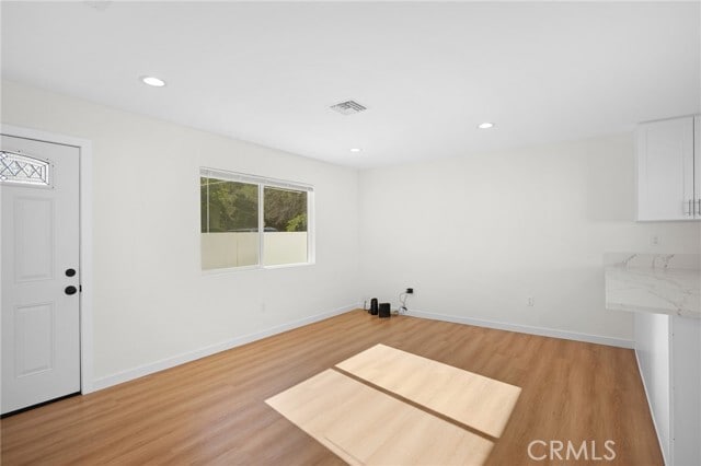 Building Photo - 7649 Thousand Oaks Dr