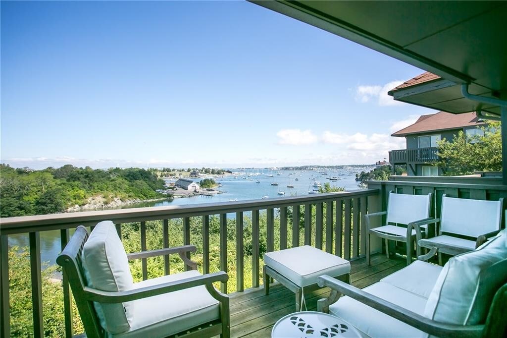 157 Harrison Ave Unit 10, Newport, RI 02840 Condo for Rent in Newport