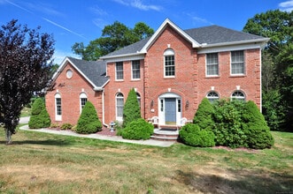 Building Photo - 34 Auburn Knoll